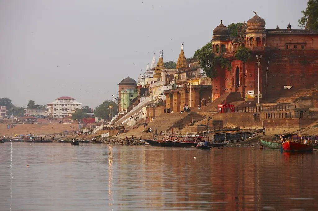 Taj Nadesar Palace Varanasi 5*,  India