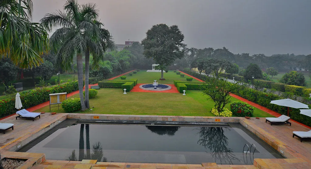 Taj Nadesar Palace Varanasi 5*,  India